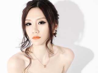 成熟女性的水蛇小蛮腰