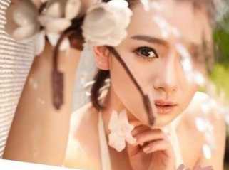 戚薇图片大全秀性感比基尼湿身戏水